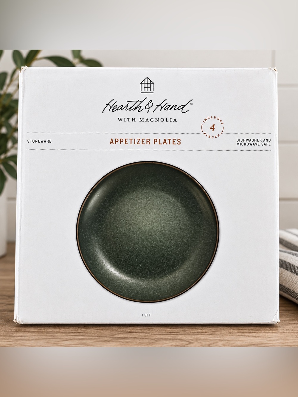 Hearth & Hand with Magnolia Dark GREEN Appetizer Plates NEW IN BOX